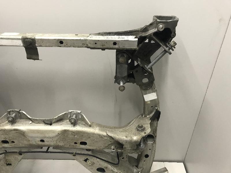 BMW 6 Series F06/F12/F13 (2010-2018) Передний траверс 6797643 10624681