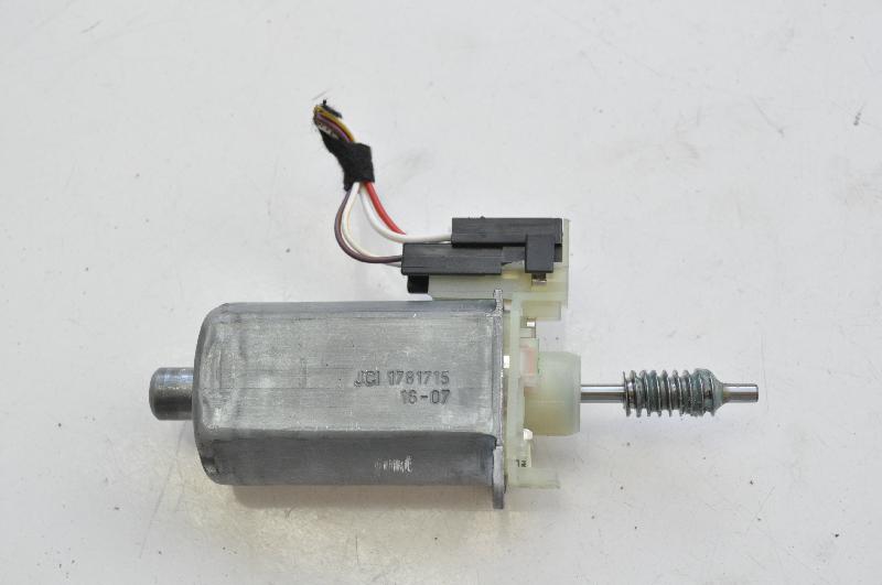 PORSCHE Cayenne 958 (2010-2018) Front Right Seat Control  Motor 0390203389 2338238
