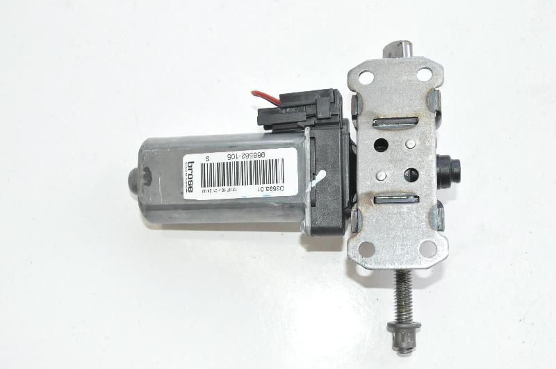 PORSCHE Cayenne 958 (2010-2018) Front Right Seat Control  Motor 0390203389 2338238