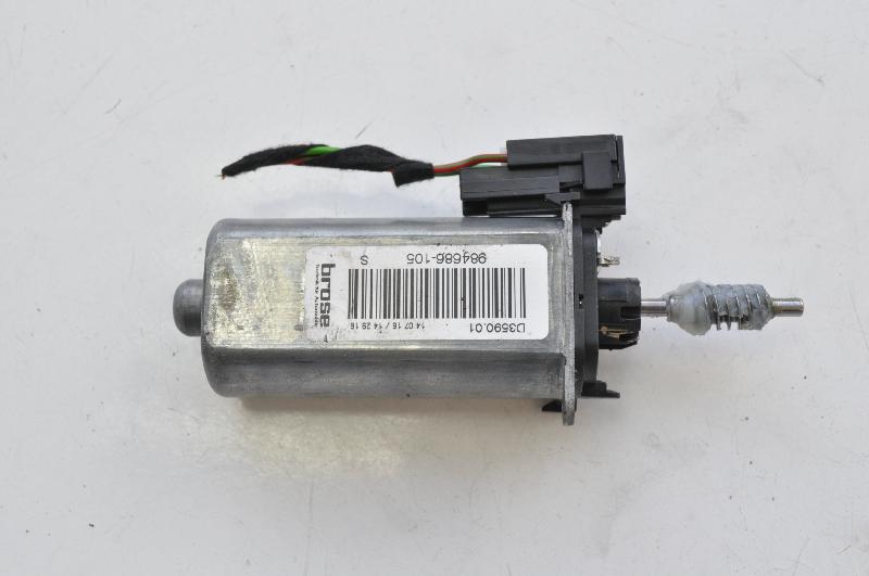 PORSCHE Cayenne 958 (2010-2018) Front Right Seat Control  Motor 0390203389 2338238