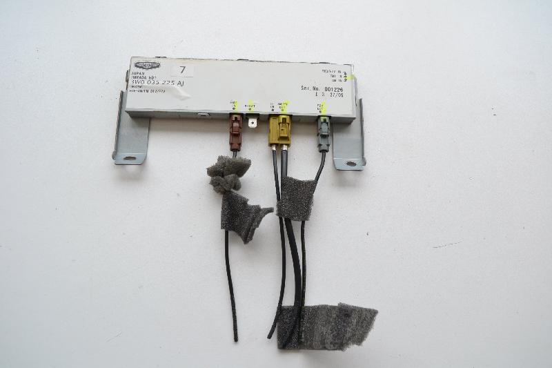 BENTLEY Continental E39 (1995-2004) Bootlid Antenna Amplifier 3W0035225AJ 2487939