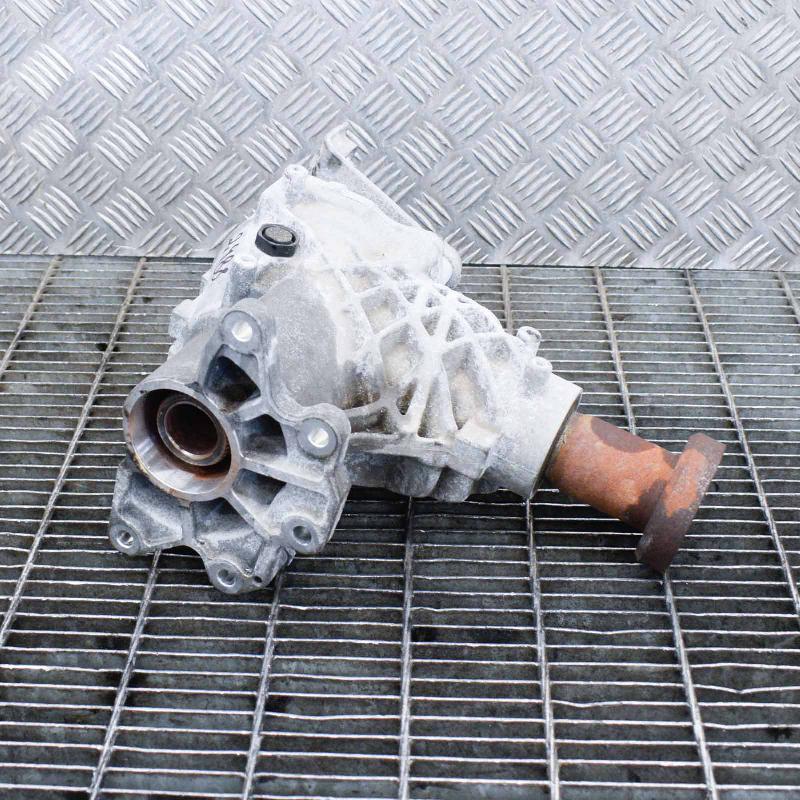 VOLVO XC70 3 generation (20072020) Front Transfer Case T2997428