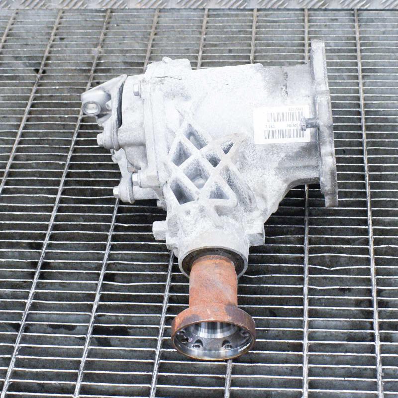 VOLVO XC70 3 generation (20072020) Front Transfer Case T2997428