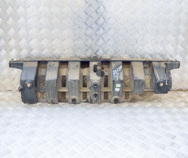 PEUGEOT 3008 1 generation (2010-2016) Aizmugurējā bufera centra stiprinājums / kronšteins 9682936080 10691451