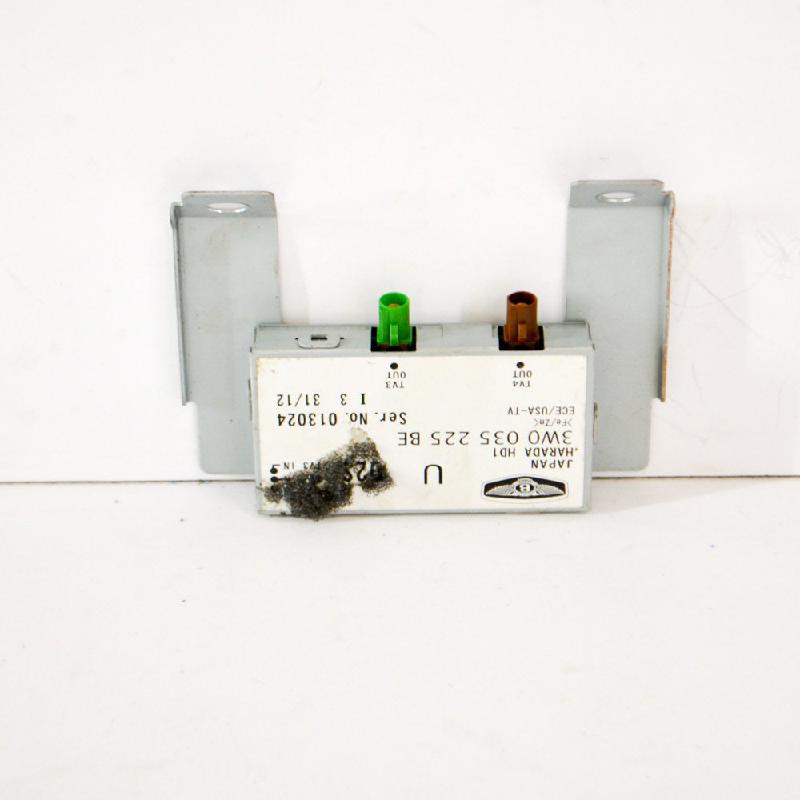 BENTLEY Continental 8R (2008-2017) Bootlid Antenna Amplifier 3W0035225BE 2623943
