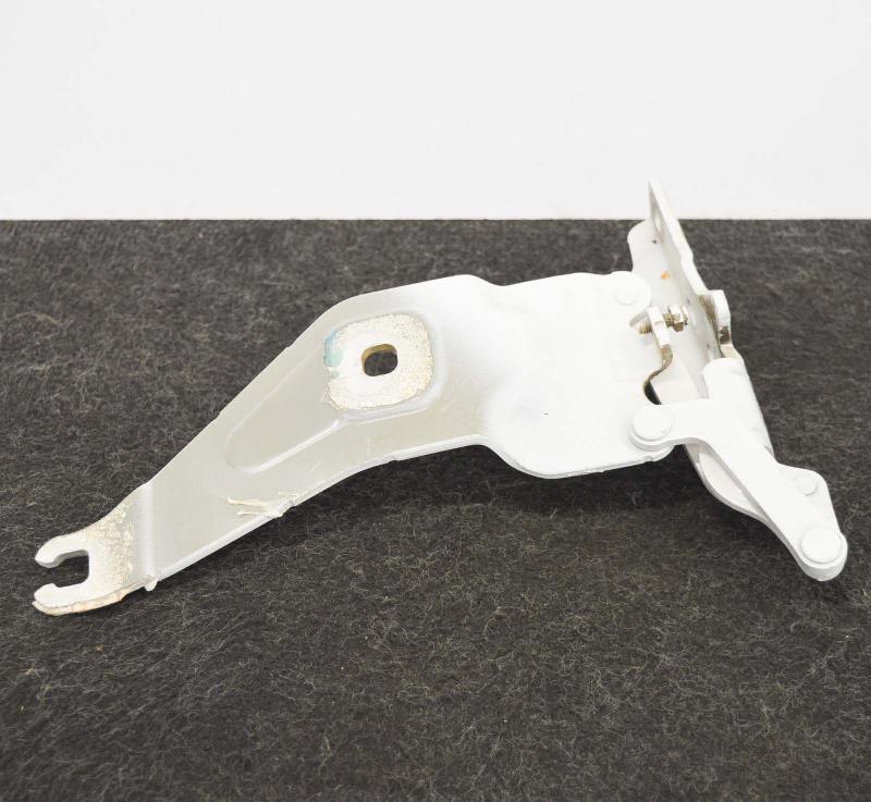 BMW X5 E70 (2006-2013) Front Left Bonnet Hinge 7208627 3587402